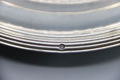 SILVER. Round silver dish. Fillets. Monogram...