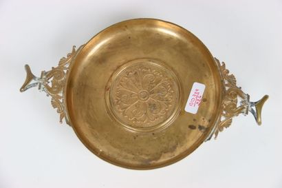 F. BARBEDIENNE : Petite coupe en bronze sur...