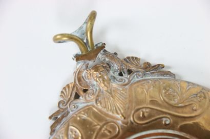 F. BARBEDIENNE : Petite coupe en bronze sur...