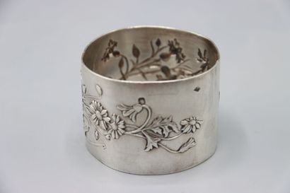 MASS SILVER: Lot including a figured cutlery,...