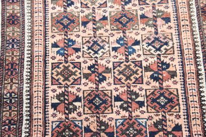 TAPIS
Afghan Beluch. Mid 20th century. Wool...