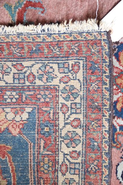 TAPIS
End Melayer. Iran. Mid 20th century....