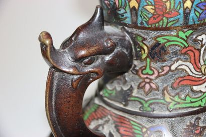 CHINA: Large cloisonné enamel base vase with...