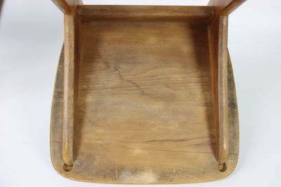 Casala desk in beech wood. 20th century work....