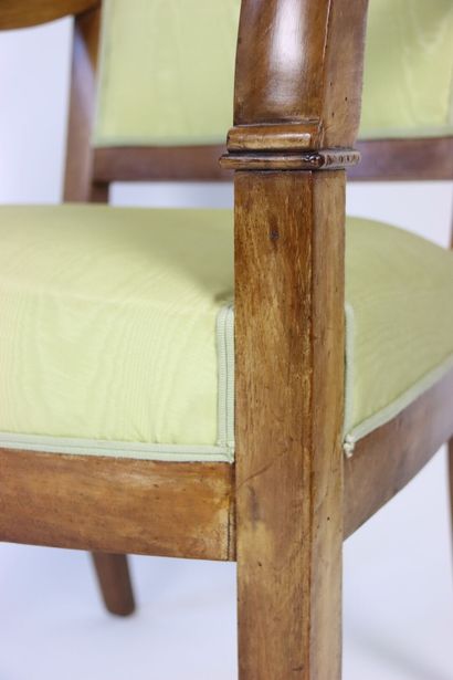 Suite de quatre fauteuils. Époque Directoire....