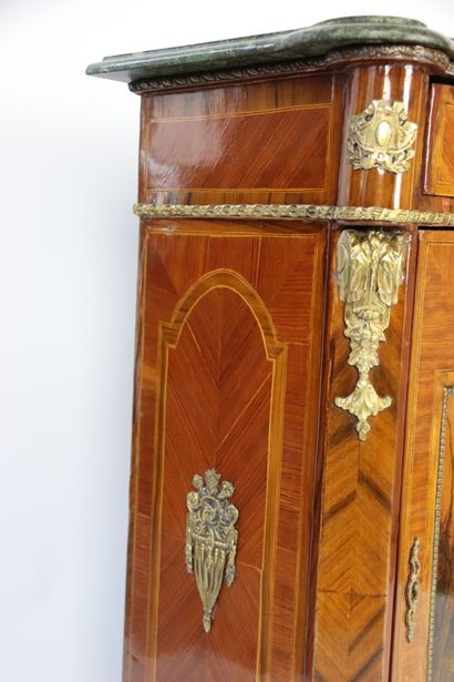 Meuble d'appui ou confiturier en bois peint...