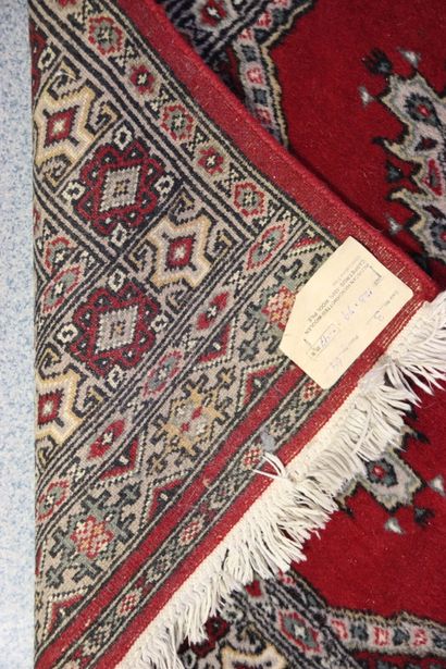 Tapis Moultane. Pakistan. Vers 1975. Décor...