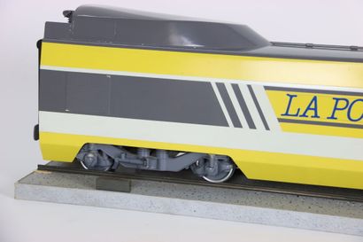 Maquette statique de la rame TGV 