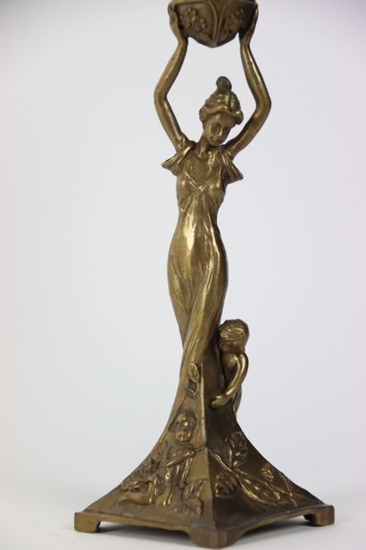Porcelain and bronze bowl, the foot in the...