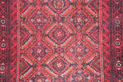 Tapis Beloutchistan. Iran. Vers 1975. Champ...