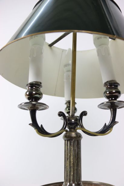 Lampe bouillotte en métal argenté à trois...