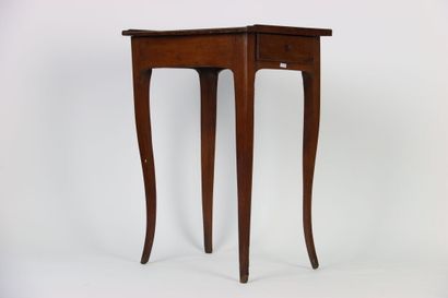 Table à jeux en bois de placage marqueté...