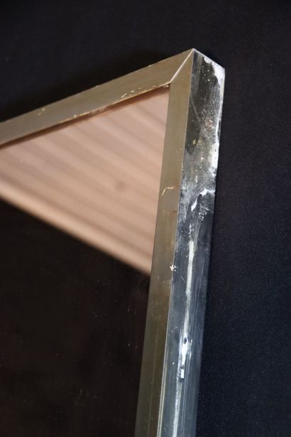 Large mirror supporting a console with beech...