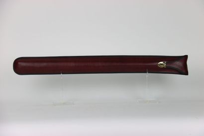 Pool cue with its two counter-measures. Case....