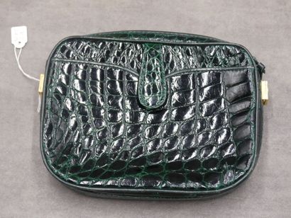 RODO. Pochette accessoire en croco vert,...