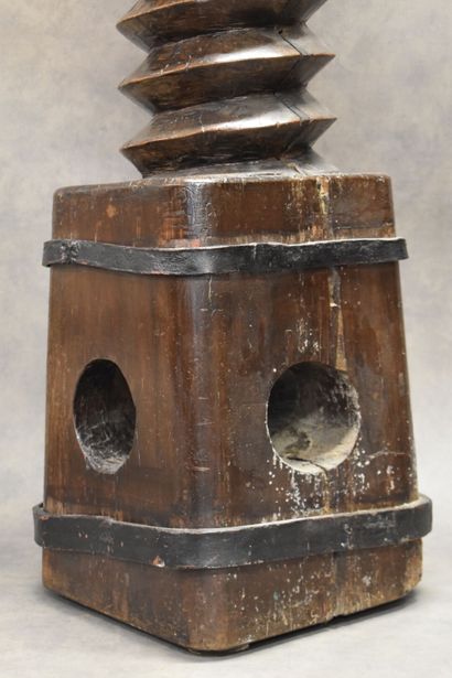 Visse de pressoir
Vis de pressoir en bois...