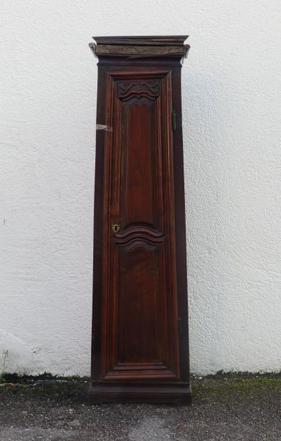 Partie inférieure d'horloge mise en étagère...