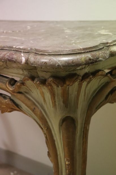 Console en bois mouluré sculpté et peint...