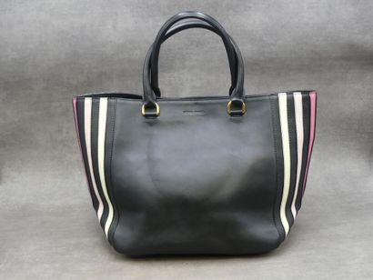 SONIA RYKIEL. Sac à main en cuir noir et...