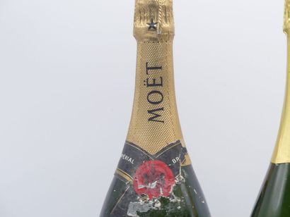 LOT 3 MAGNUMS DE CHAMPAGNES
2 MAGNUM CHAMPAGNE...