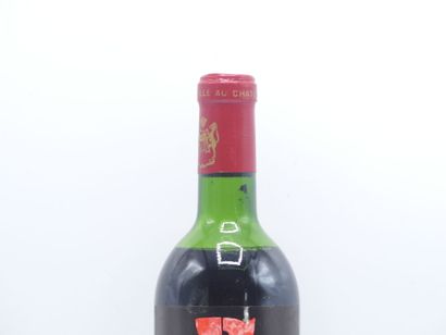1 MOUTON ROTHSCHILD 1972
1 bouteille de PAUILLAC...
