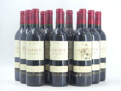 12 GALIUS 2001
12 bouteilles de ST EMILION,...