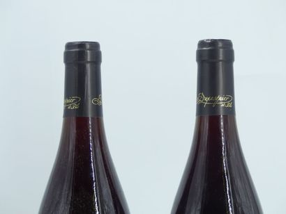 2 bouteilles de D'ALOXE CORTON, 2017, DUPASQUIER...