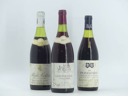 LOT DE 3 BOURGOGNES 
1 bottle of CLOS VOUGEOT,...