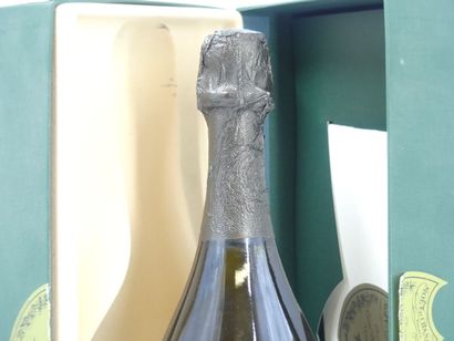 1 bouteille de DOM PERIGNON, 1993. MOET ET...
