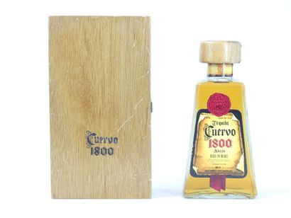 1 bouteille de TEQUILA 1800, NM, CUERVO ...