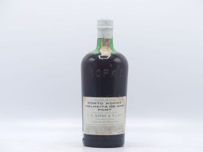 1 bouteille de PORTO COLHEITA 1952 KOPKE





Sur...