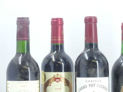 6 BORDEAUX 
1 bouteille de ST EMILION, 2008,...