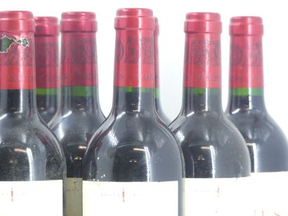 12 GALIUS 2001
12 bouteilles de ST EMILION,...