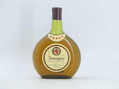 1 ARMAGNAC 
1 bouteille d'ARMAGNAC, Maurice...