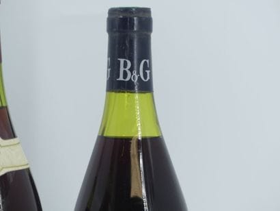 LOT DE 3 BOURGOGNES 
1 bottle of CLOS VOUGEOT,...