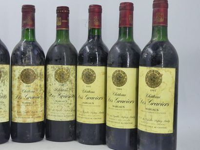 8 BOUTEILLES DE CHATEAU DES GRAVIERS, 1988,...