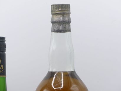 LOT 4 ALCOOLS
2 bouteilles de COGNAC BISQUIT...