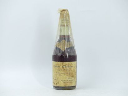 1 bouteilles de GRANDE FINE CHAMPAGNE, COGNAC...