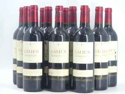 12 GALIUS 2001
12 bouteilles de ST EMILION,...
