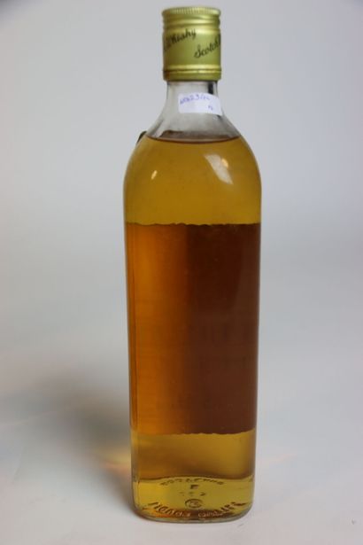 Lot de 6 bouteilles de Scotch Whisky. Gold...