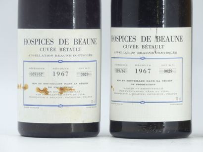 4 BOURGOGNES 
2 bouteilles de BEAUNE, 