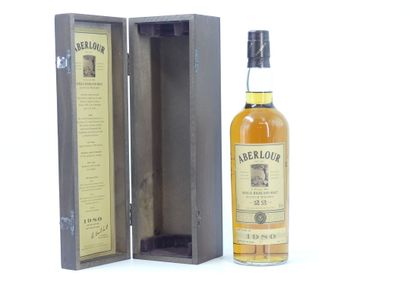 1 bouteille de SCOTCH WHISKY 22 YEARS 	1980...