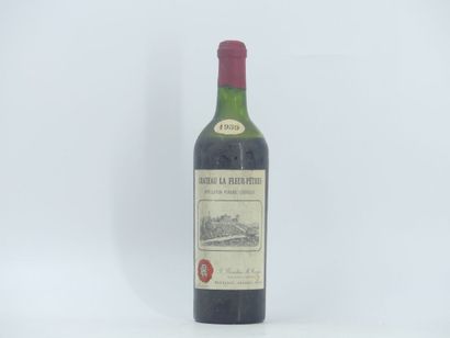 1 FLEUR PETRUS 1959
1 bouteille de POMEROL,...