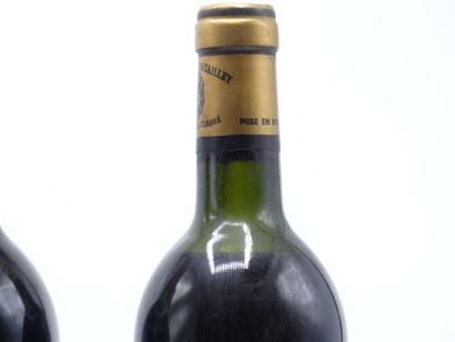 3 BORDEAUX
1 bouteille de PAUILLAC 1978 CHÂTEAU...