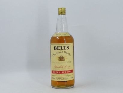1 bouteille de BELL'S old scotch whisky,...