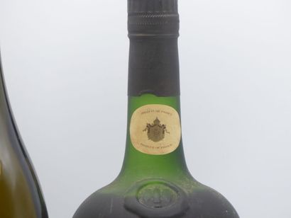 1 bouteille d'EAU DE VIE POIRE WILLIAMS /...