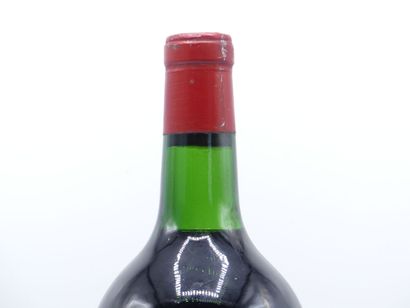1 MAGNUM SAINT EMILION 1973 CHÂTEAU CRUZEAU.





Sur...