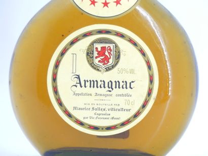 1 ARMAGNAC 
1 bouteille d'ARMAGNAC, Maurice...