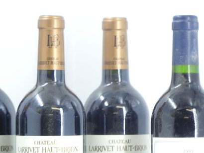 6 BORDEAUX 
5 bouteilles de PESSAC LEOGNAN,...