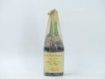 1 bouteilles de GRANDE FINE CHAMPAGNE, COGNAC...